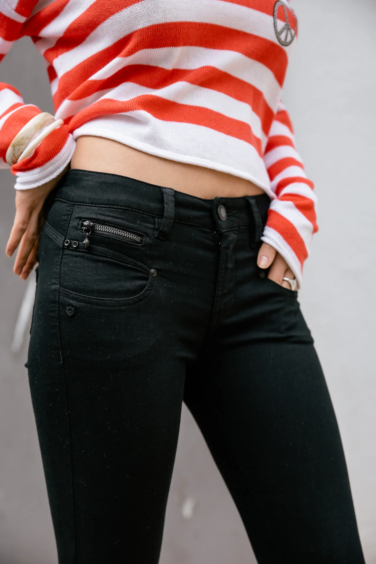 Alexa High Waist Cropped - Image 2