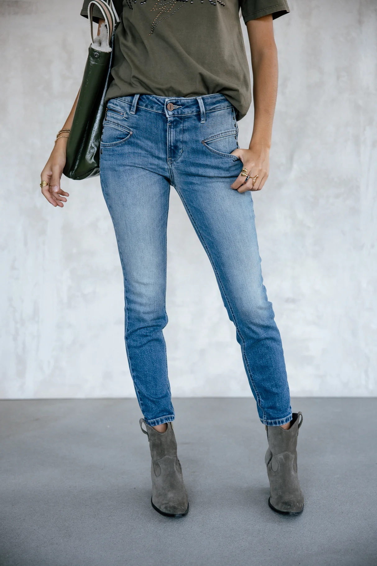Alexa High Waist Cropped
