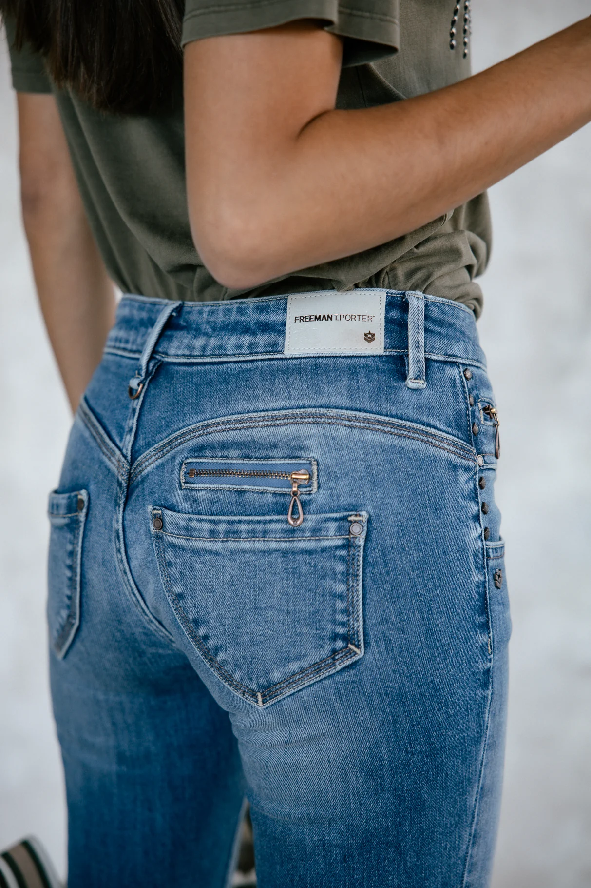 Alexa High Waist Cropped - Image 4