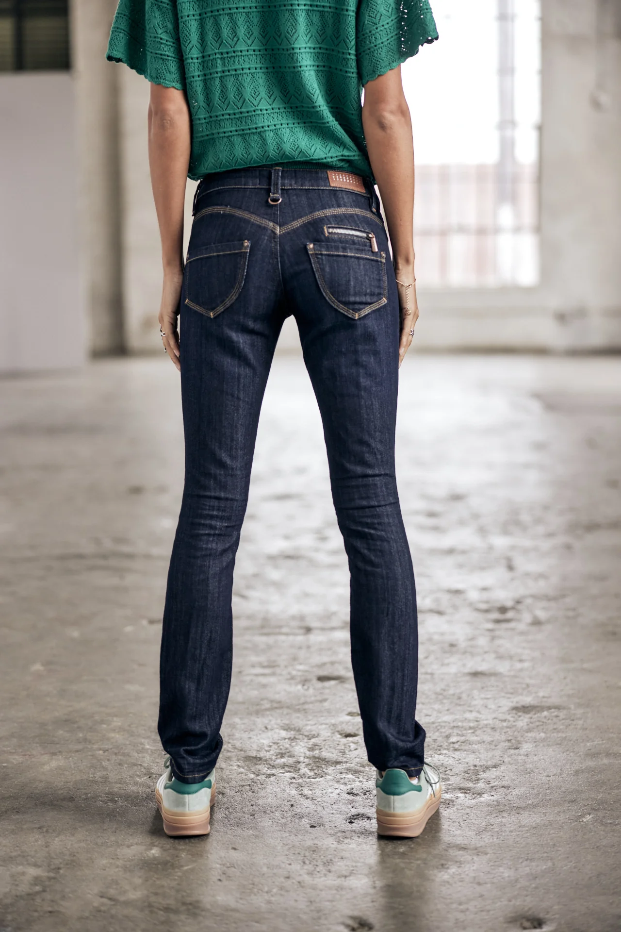 Alexa Slim - Image 13