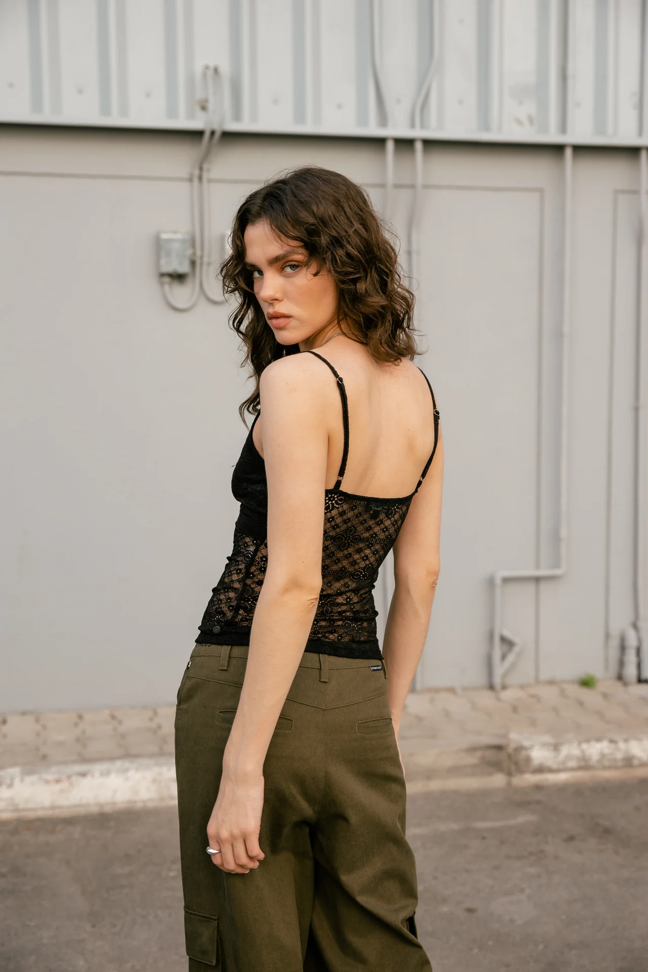 Dizzi Lace - Image 2