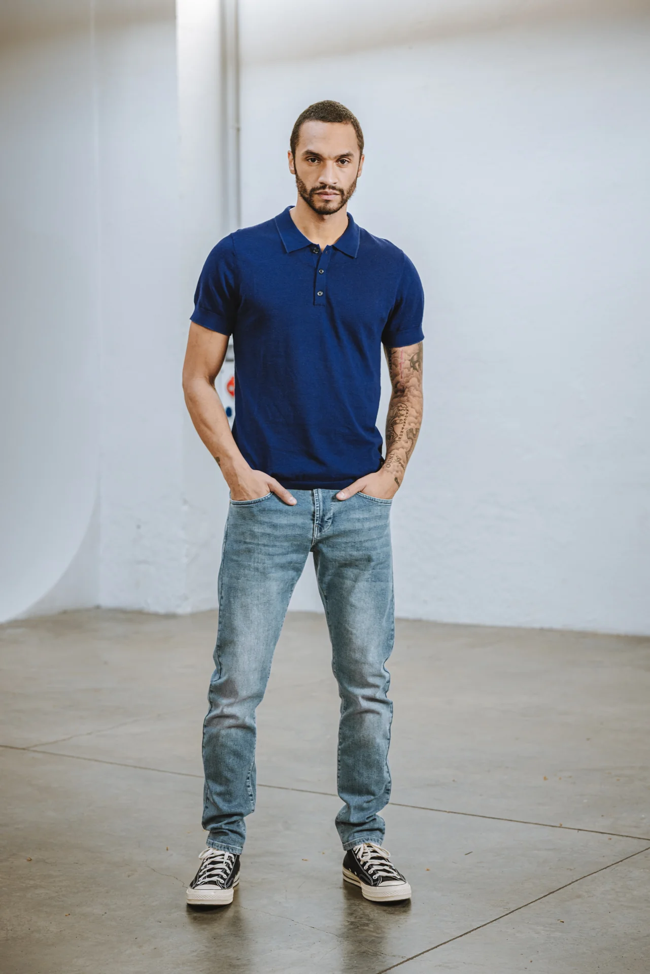 Mike Argos - Image 7
