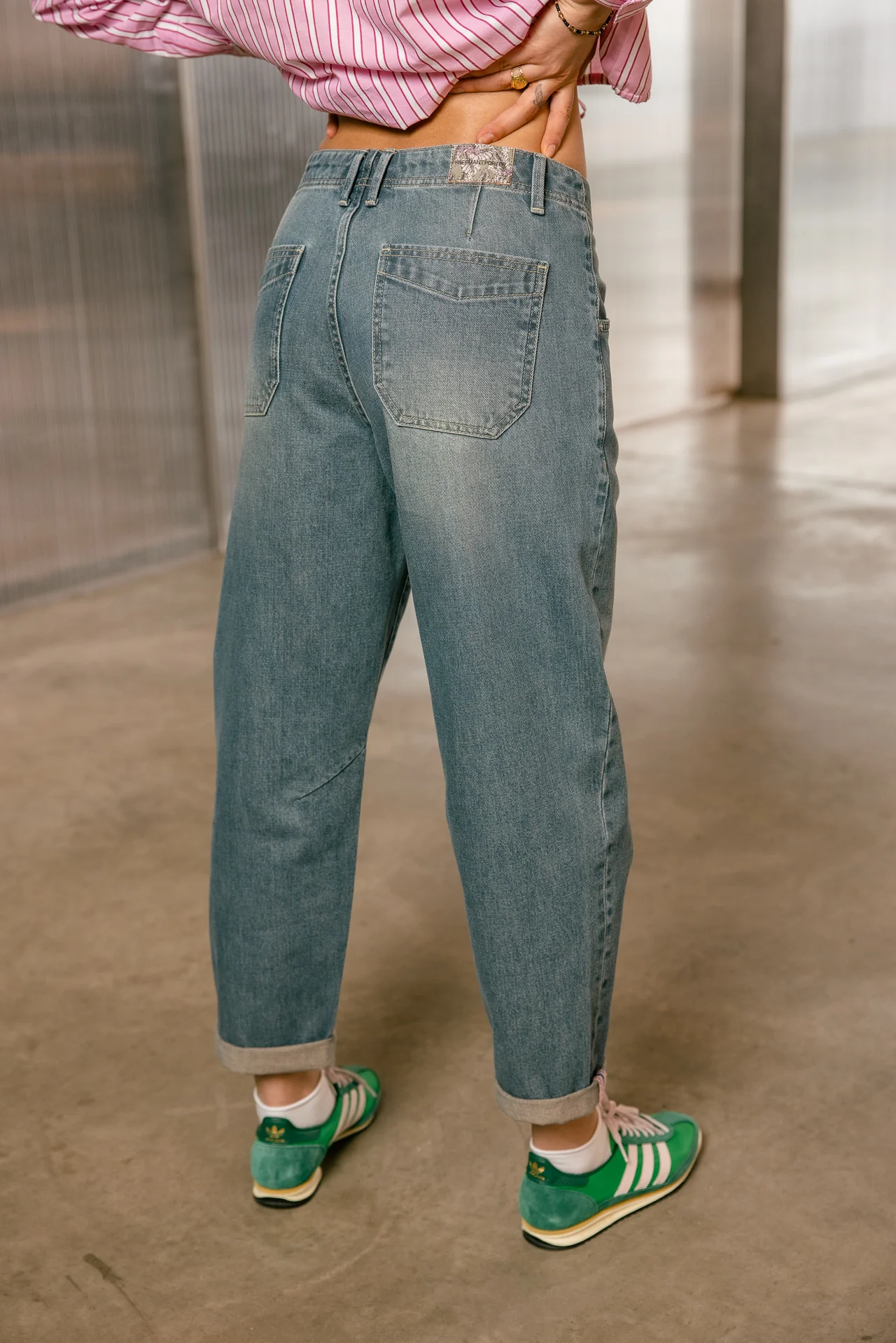 Sloane - Image 3